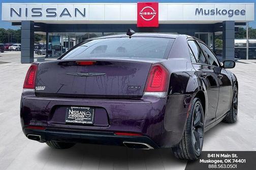 2021 Chrysler 300 Touring