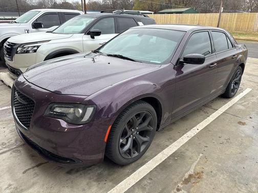2021 Chrysler 300 Touring