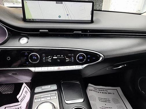 2022 Genesis GV70 2.5T AWD