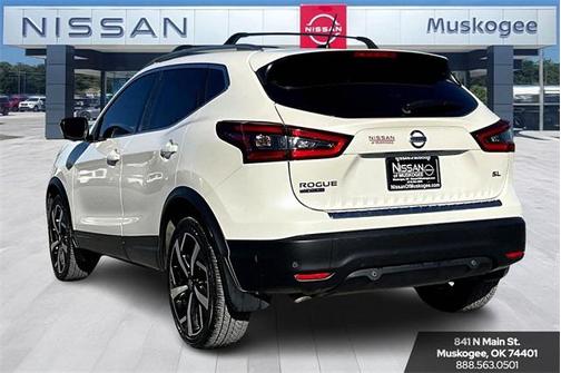 2022 Nissan Rogue Sport SL