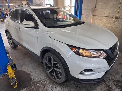 2022 Nissan Rogue Sport SL