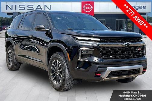 Mosaic Black Metallic 2024 Chevrolet Traverse AWD Z71