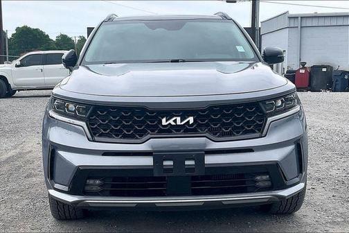 Everlasting Silver 2022 Kia Sorento SX
