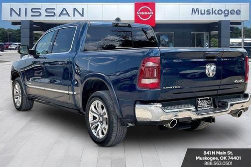 Patriot Blue Pearlcoat 2023 RAM 1500 Limited