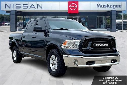 2017 RAM 1500 SLT