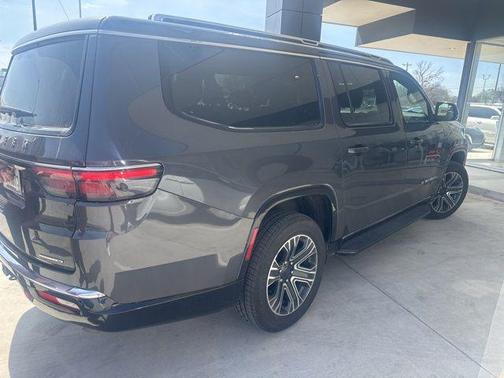 2024 Jeep Wagoneer L Series II 4x4