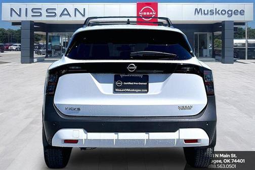 Fresh Powder 2026 Nissan Kicks SV