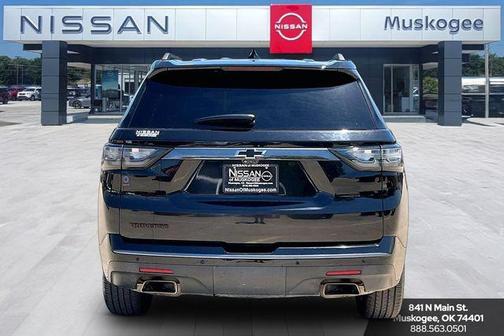 Mosaic Black Metallic 2020 Chevrolet Traverse Premier
