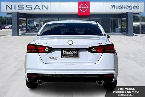 2025 Nissan Altima SR FWD