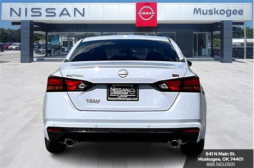 2025 Nissan Altima SR FWD