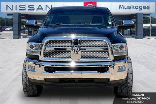 Brilliant Black Crystal Pearlcoat 2018 RAM 2500 Laramie Crew Cab 4x4 6'4' Box