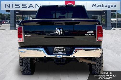Brilliant Black Crystal Pearlcoat 2018 RAM 2500 Laramie Crew Cab 4x4 6'4' Box