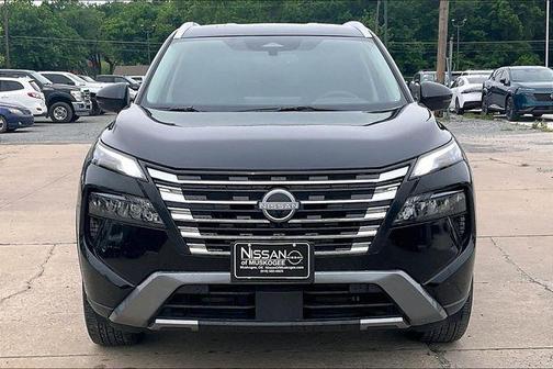Super Black 2026 Nissan Rogue SL