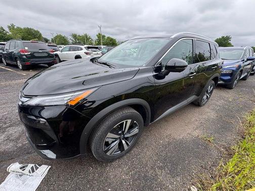 Super Black 2026 Nissan Rogue SL