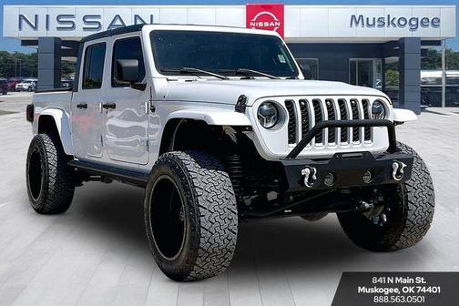 Bright White Clearcoat 2022 Jeep Gladiator Overland