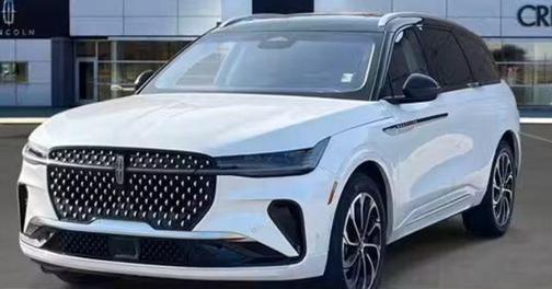 2024 Lincoln Nautilus Reserve