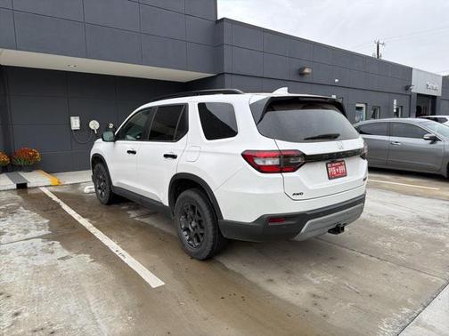 2025 Honda Pilot TrailSport