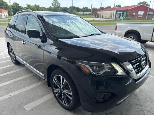 2018 Nissan Pathfinder Platinum