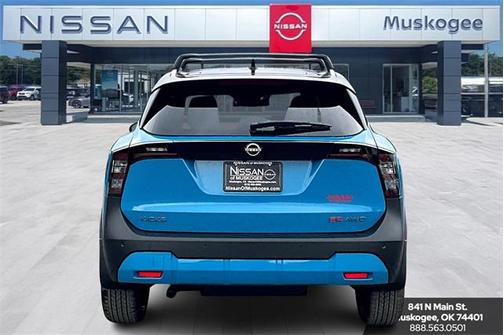 2026 Nissan Kicks SR