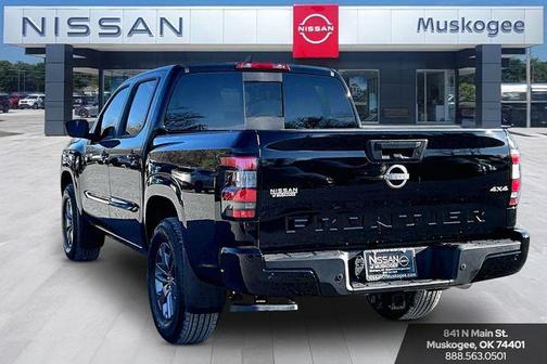 Super Black 2026 Nissan Frontier SV