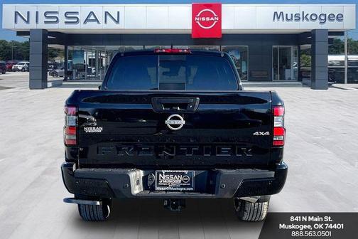 Super Black 2026 Nissan Frontier SV