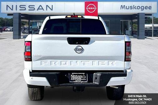 Glacier White 2025 Nissan Frontier SV