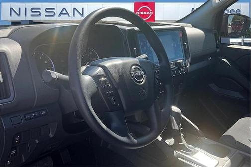 2025 Nissan Frontier S