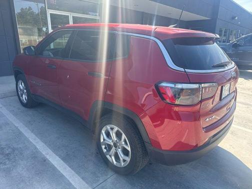 Red Hot Pearlcoat 2025 Jeep Compass Sport