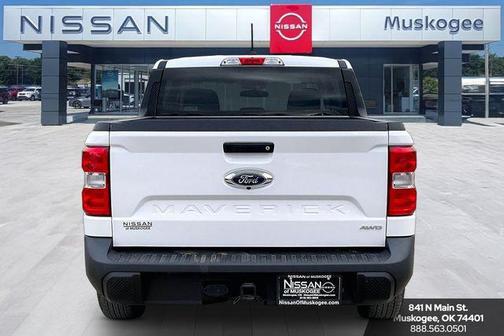 Oxford White 2024 Ford Maverick XL
