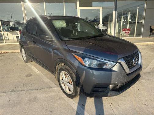 2019 Nissan Kicks S