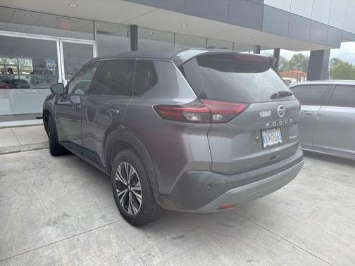 Gun Metallic 2021 Nissan Rogue SV
