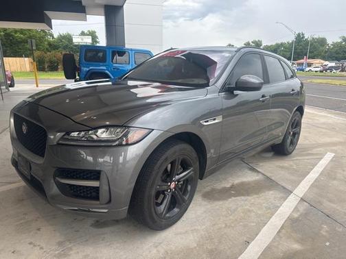 2017 Jaguar F-PACE 35t R-Sport