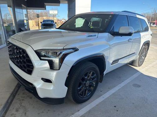 2024 Toyota Sequoia Platinum