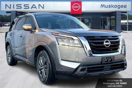 2024 Nissan Pathfinder SV 4WD
