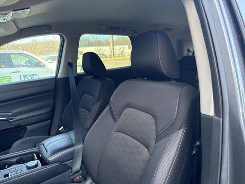 2024 Nissan Pathfinder SV 4WD