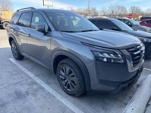 2024 Nissan Pathfinder SV 4WD