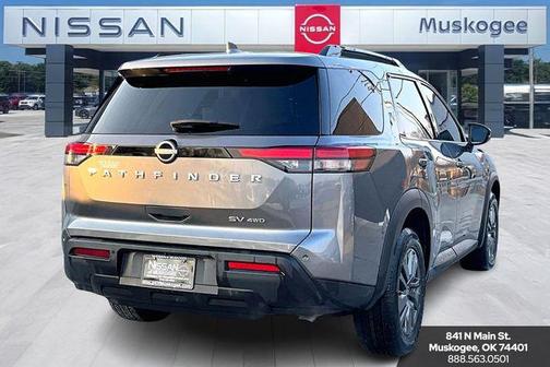 2024 Nissan Pathfinder SV 4WD