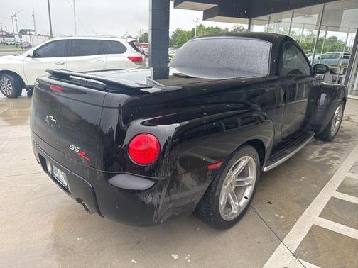Smokin' Asphalt 2004 Chevrolet SSR Base
