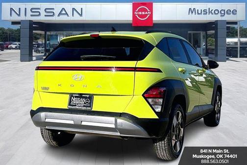 2025 Hyundai KONA SEL