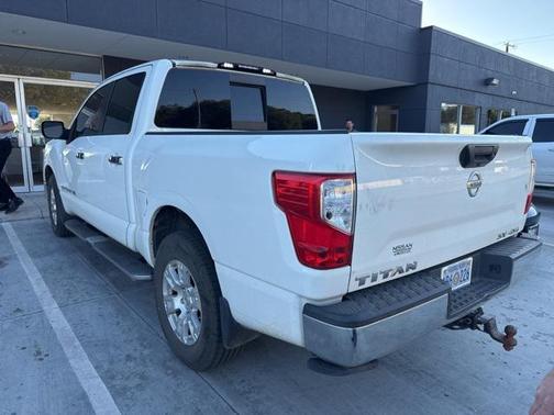 2019 Nissan Titan SV