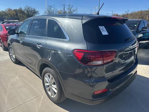 2020 Kia Sorento LX