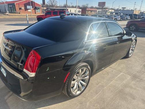 2019 Chrysler 300 Touring