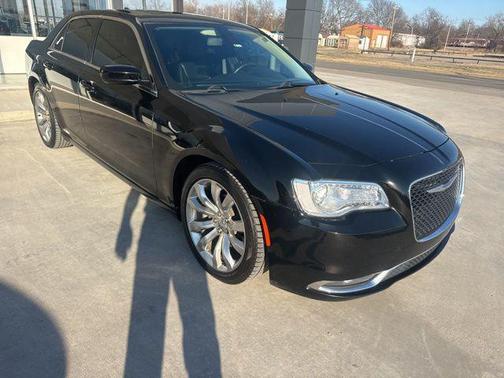 2019 Chrysler 300 Touring