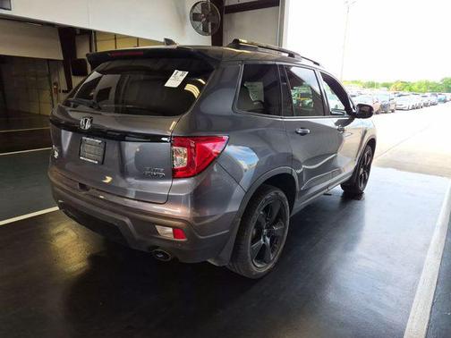 Lunar Silver Metallic 2021 Honda Passport AWD Elite