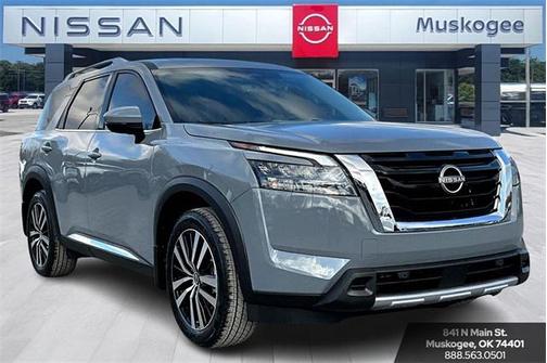 2025 Nissan Pathfinder Platinum 4WD