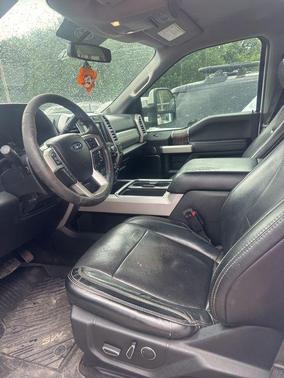 White Platinum Clearcoat Metallic 2017 Ford F-250 Lariat