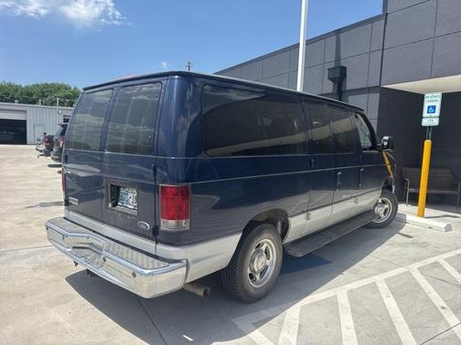 2008 Ford E150 Base