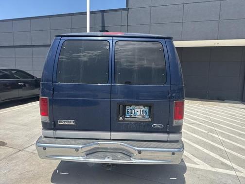 2008 Ford E150 Base