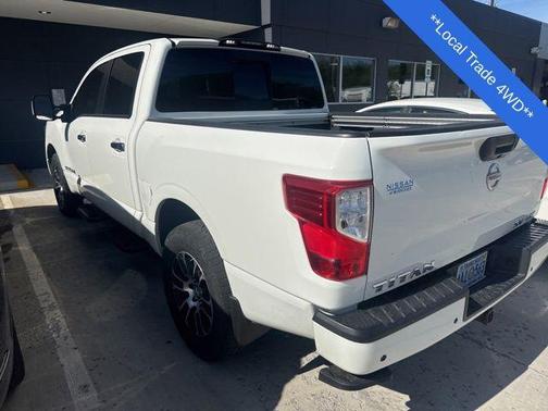 2021 Nissan Titan SV