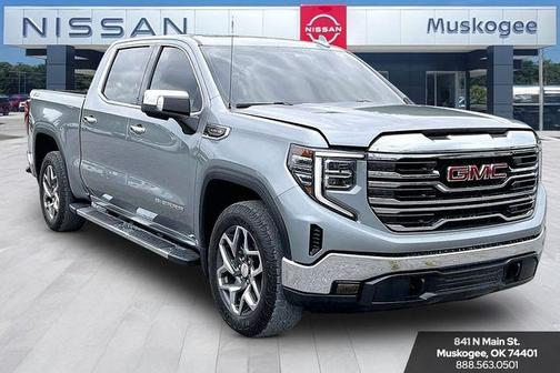 Sterling Metallic 2023 GMC Sierra 1500 SLT